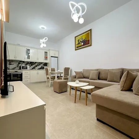 Empire 1 Néa Mihanióna