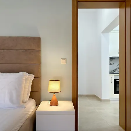 Empire 1 Néa Mihanióna