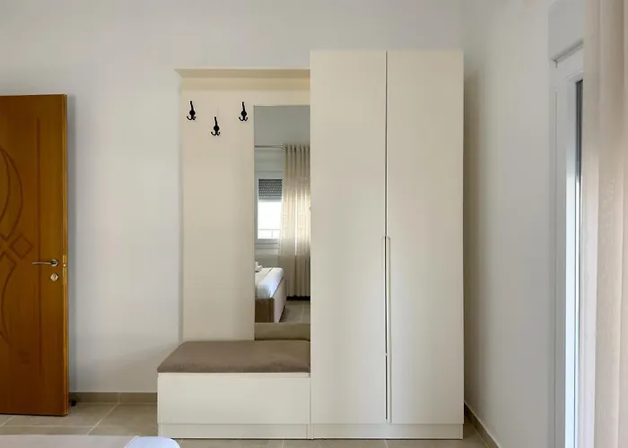 Empire 1 * Nea Michaniona